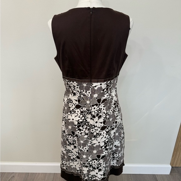 Perceptions Brown and White Floral Midi Dress - Picture 3 of 5
